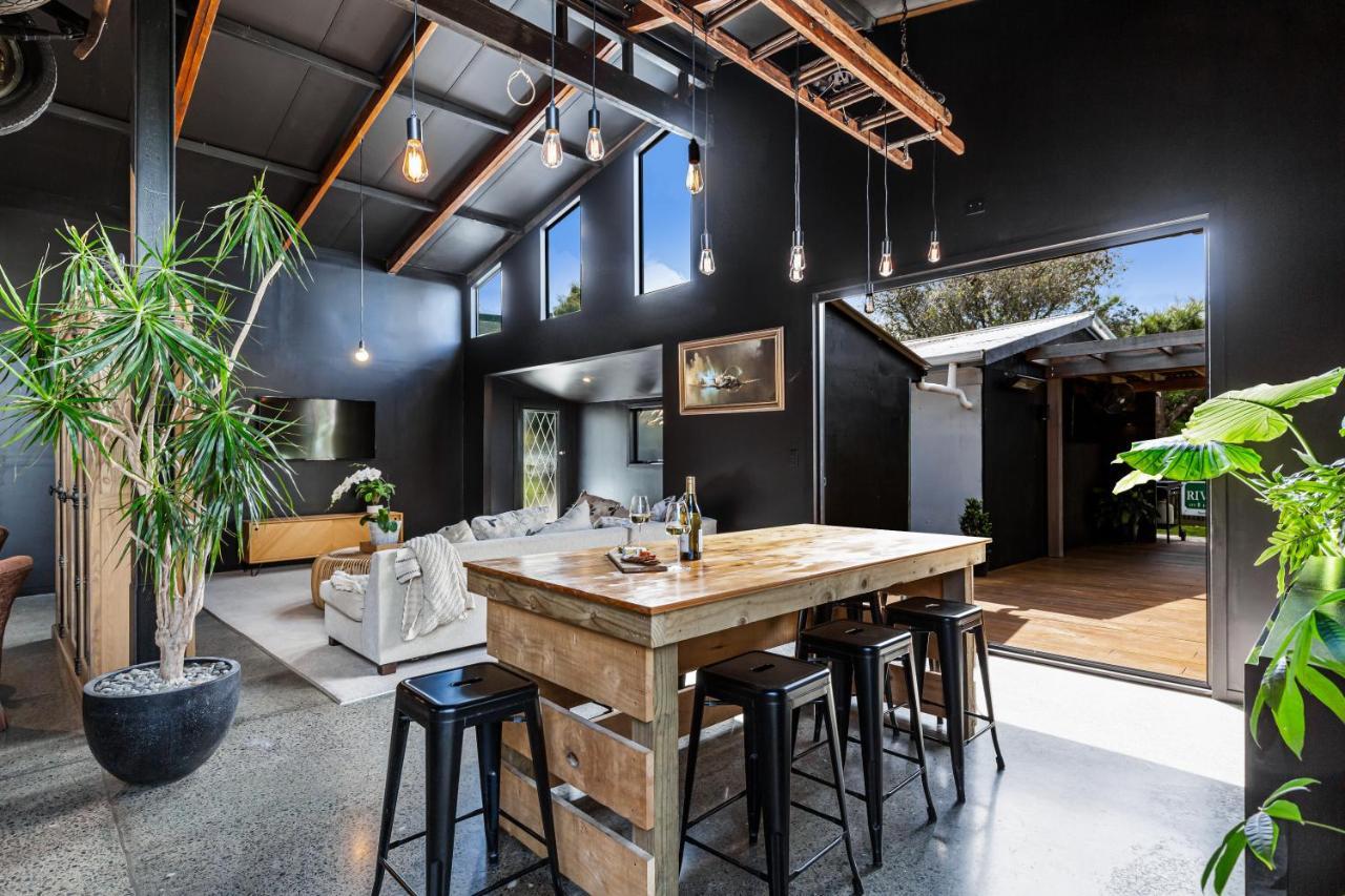 The Black Barn Auckland Extérieur photo